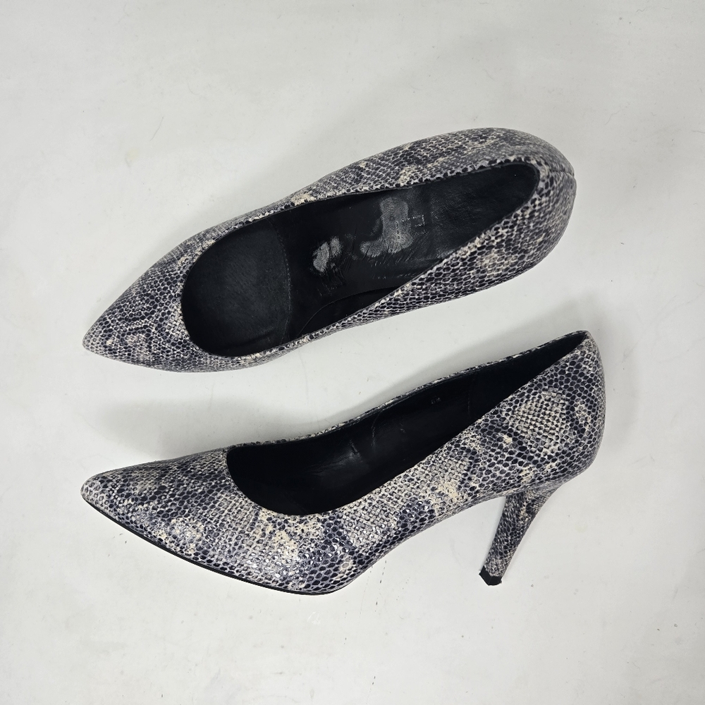 Vaneli Pointed Toe Pumps Snakeskin Slip on Heels Women's Size 8M
